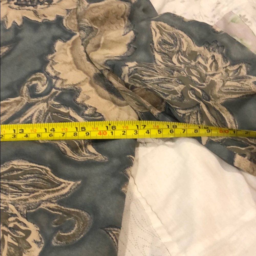 Silk Jacket - Picture 5 of 5